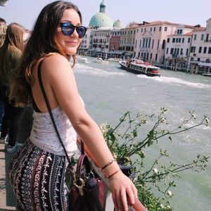 Meet your Posher, Bella